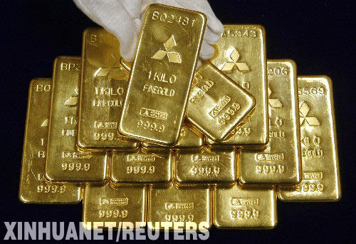 ����ͼƬ��1��9�գ����ձ������������ۺϲ�����ʽ���磬������Ա����չʾ��顣8��֥�Ӹ��ŦԼ�г��Ļƽ��ڻ��۸񴴳���ʷ�¸ߡ�ŦԼ��Ʒ������2�·ݽ����Ļƽ��ڻ��۸�ȫ������18.30��Ԫ�����̱�ÿ��˾880.30��Ԫ������1980��1��21��ÿ��˾875��Ԫ��ʷ��¼�� �»���/·͸