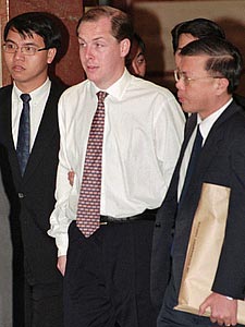 ͼ�ģ�ϸ����ʷ�ϵİܼҽ���Ա