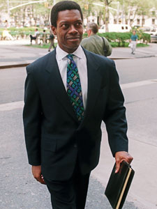 ͼ�ģ�ϸ����ʷ�ϵİܼҽ���Ա