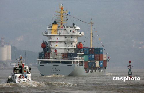 12��15�����磬�ɸ���ʡ������������̨�졢��ͨ���䲿��ͬ�ٰ�ĺ�Ͽ��������ֱ�����ݸ��׺���ʽ�ڸ��ݸ����ݸ������С������緢ף���� ��