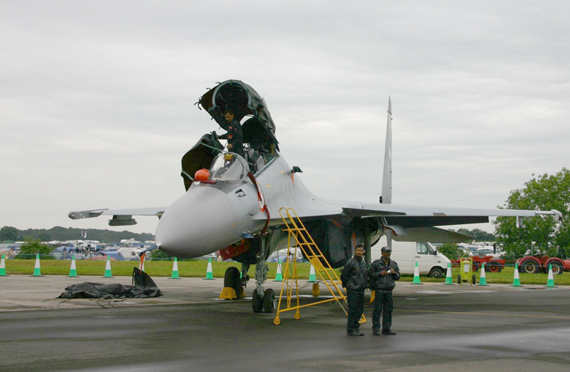 ӡ�Ȱͻ�˹̹˫���ڱ߾��������(ͼ)