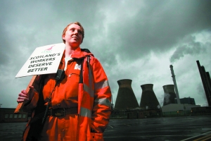 Ӣʯ�͹�˾ǧ�๤�˰չ�ÿ����ʧ������Ԫ