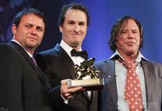 ����Ƭ��ˤ���֡��ܵý�ʨӰ��Ӱ��������(ͼ)