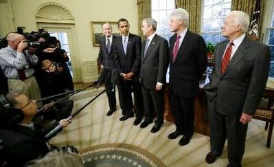 ��ʲ�°���ͬ�����н���ǰ��ͳ������ͻ�(ͼ)