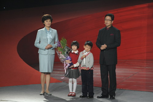 �������뾴һ���°佱��